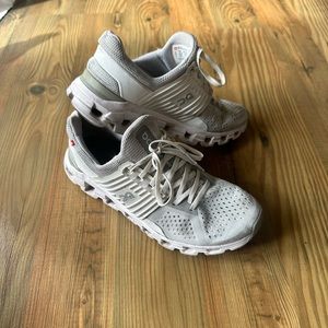 On Cloudswift 2.0 Sneakers size 7.5 👟